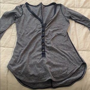 Dark heather blue v-neck buttondown long sleeve